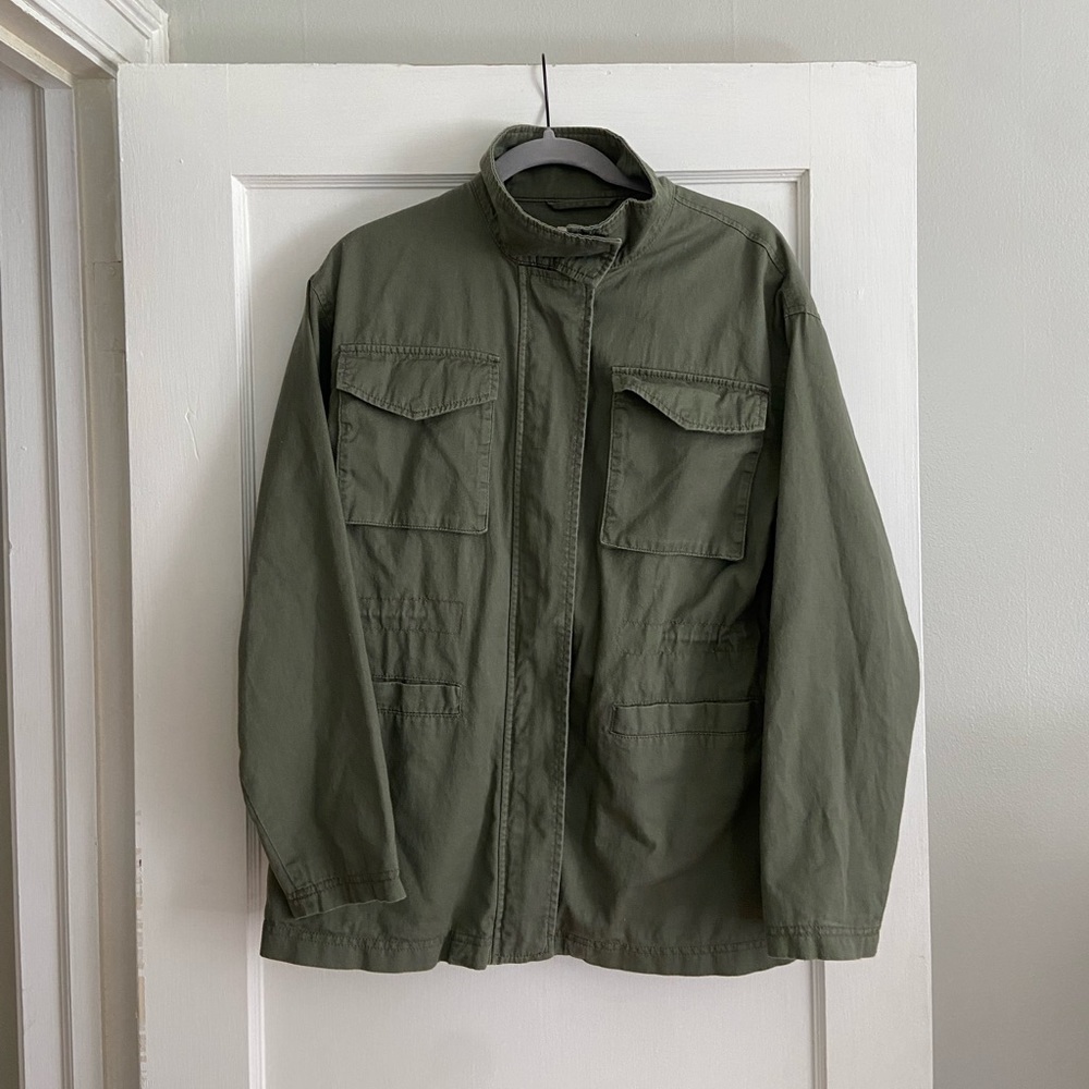 Universal Thread Lightweight Jacket